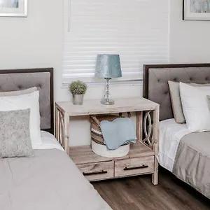  Apartment Newly Renovated United States